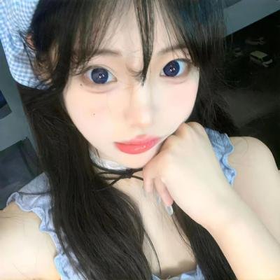 美女与液体人 海报
